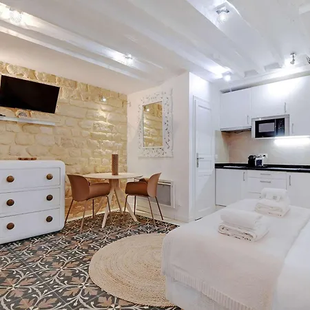 Comfortable For 2 Near Bastille Apartment